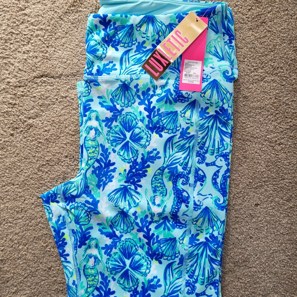 NWT leggings in Seeing Double size XXL